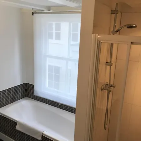 Loft In Monumental House Bed & Breakfast