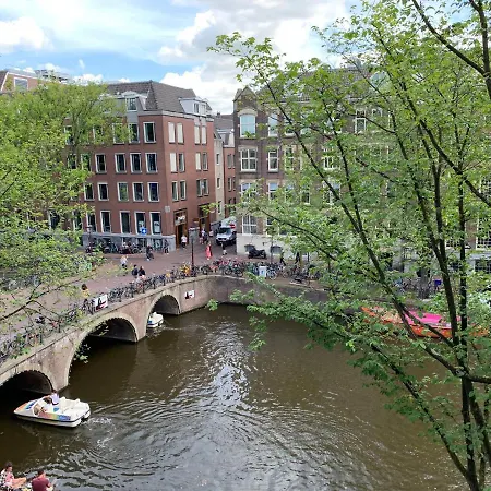 Bed & Breakfast Loft In Monumental House