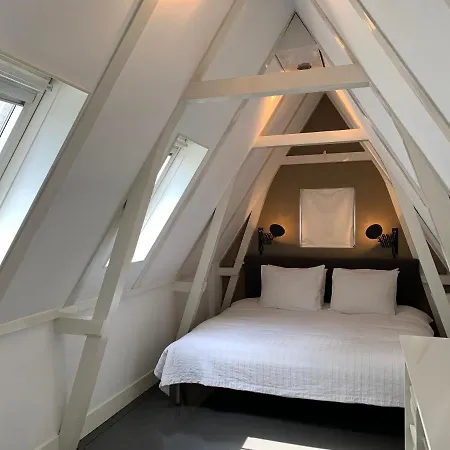 Bed & Breakfast Loft In Monumental House