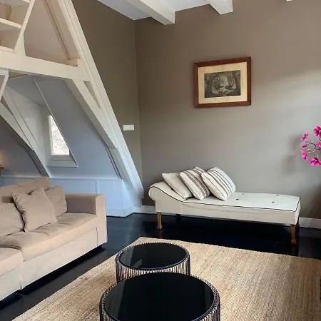 Loft In Monumental House Bed & Breakfast *